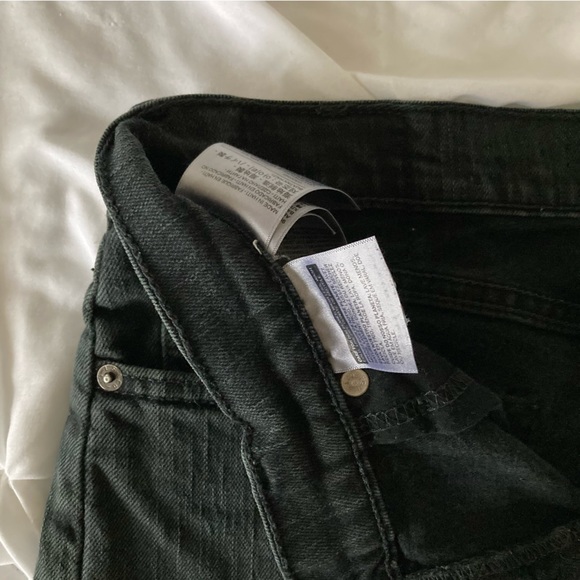 Levi’s 32x30 (no size tag) black slim-fit jeans with raw edge hem and red tab - Picture 5 of 10